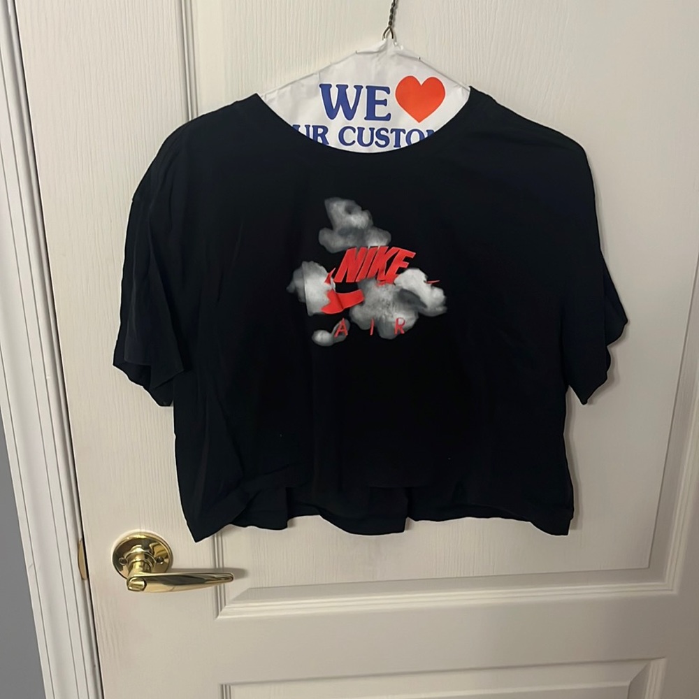 Large Nike air crop tee